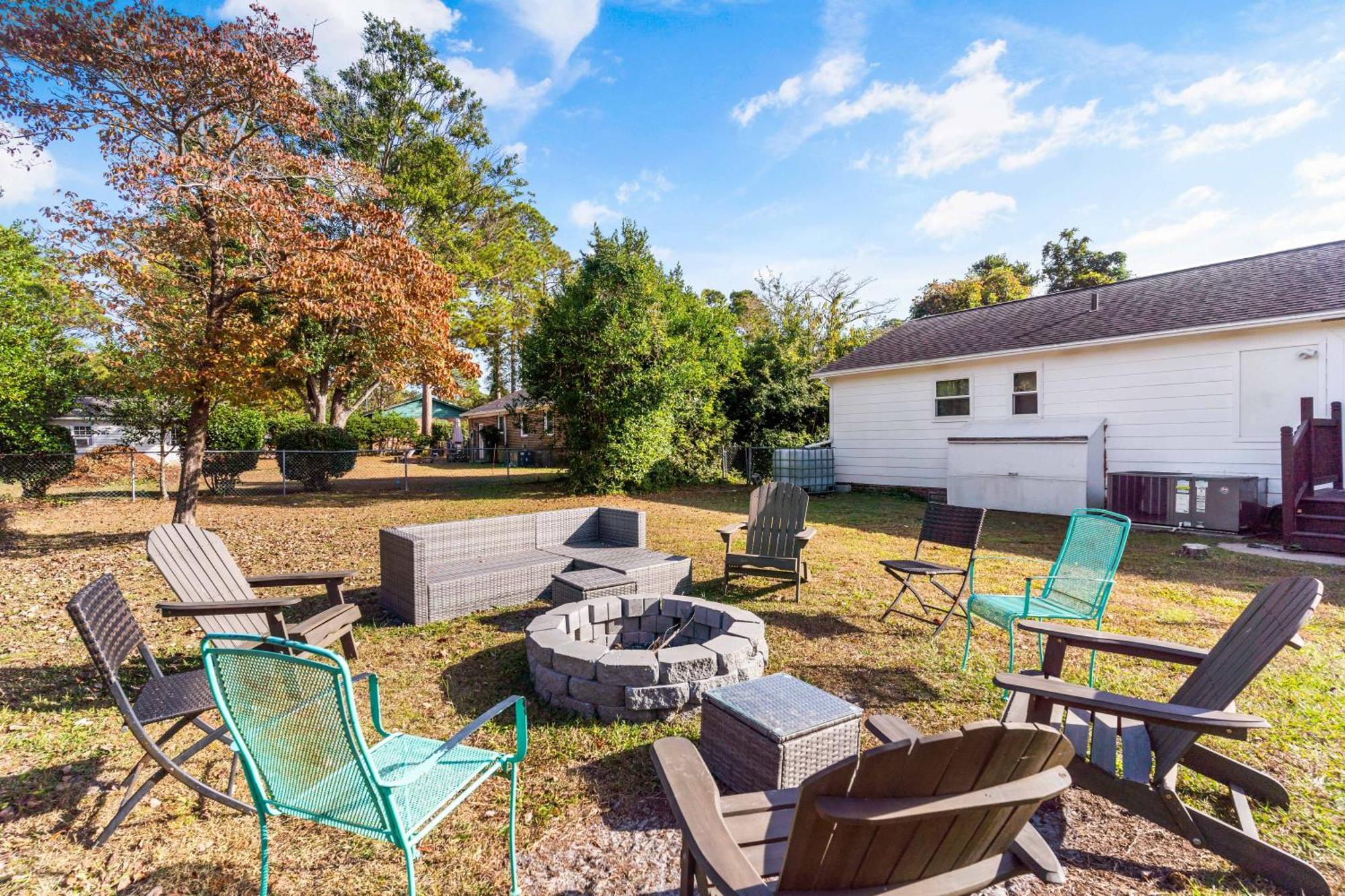 Chill Retreat, Hot Tub, Large Private Yard Villa Уилмингтън Екстериор снимка